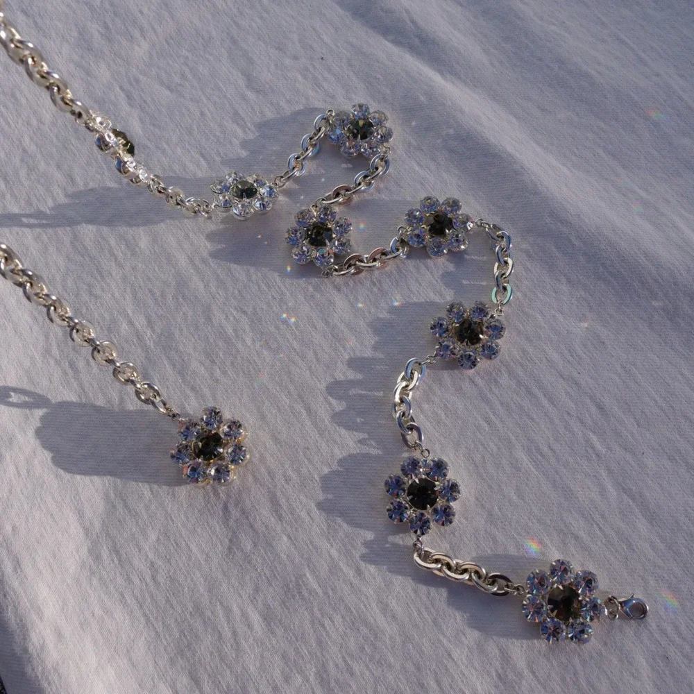 Fun wild rhinestone flower‎ chain belt